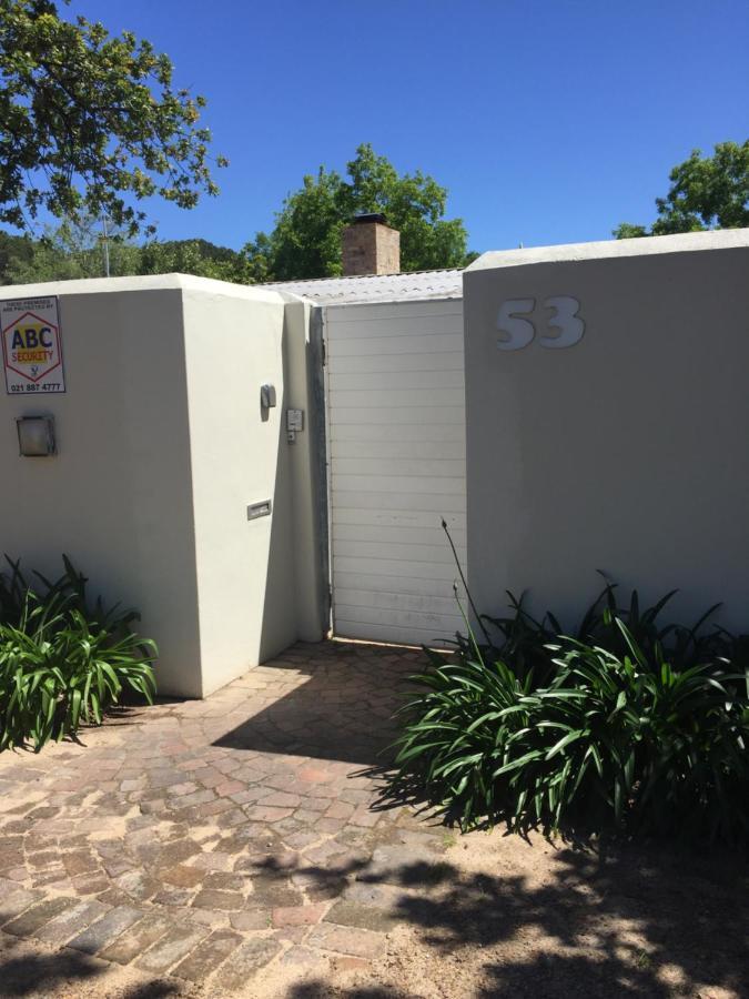 Ferienwohnung Just A Bed Stellenbosch Exterior foto